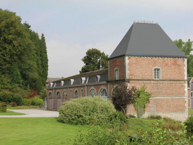 Elegant Castle Stay, Havelange
