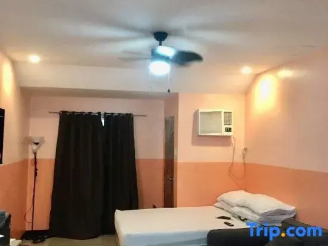 Haus of Emerald Studio Condo - Tipolo