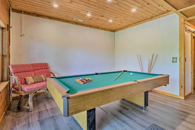 Deck + Game Room: Lakefront Landrum Cabin!