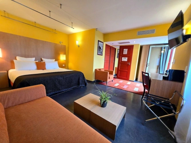 Standard Double room with lake view