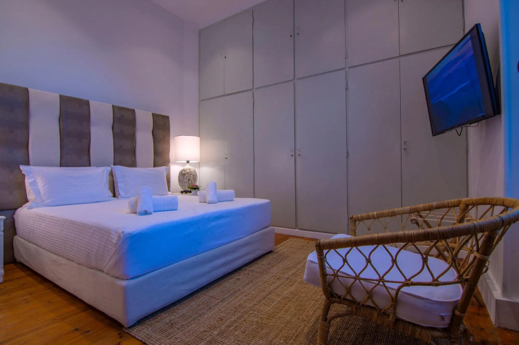 Art Pantheon Apartment (Two-Bedrooms)