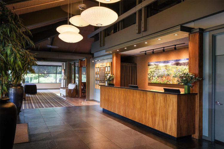 Best Western Plus Hood River Inn