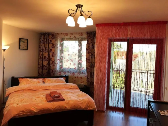 3 Bedrooms Apartment