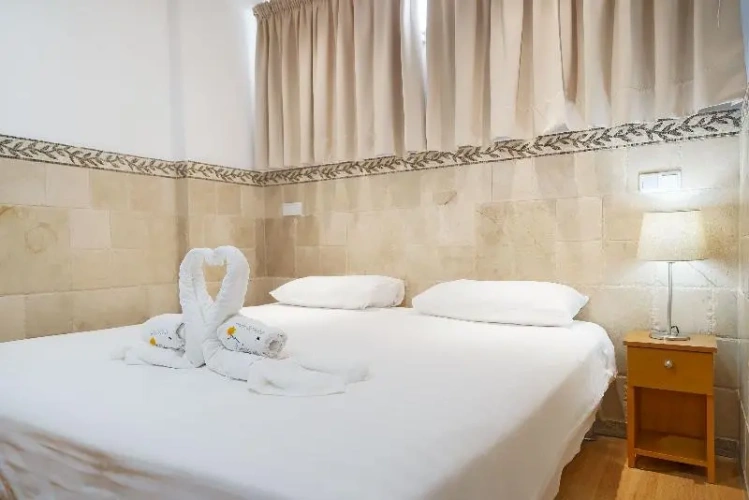 2 Bedrooms Apartment with balcony