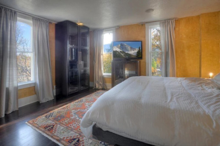 River House Villa