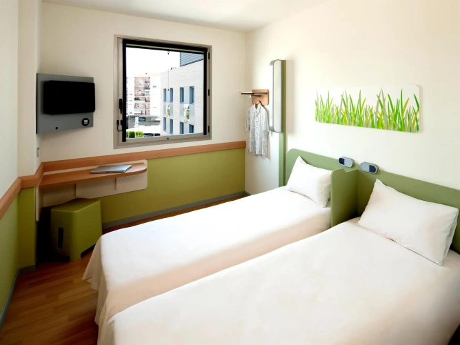 Twin room