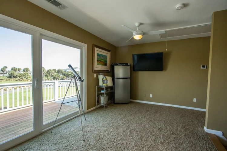 314 Ocean Point Dr