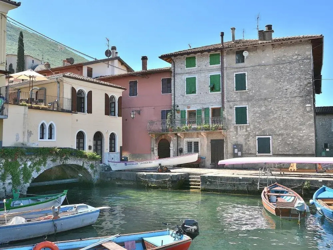 Il Mulino di Klimt Overlooking The Port