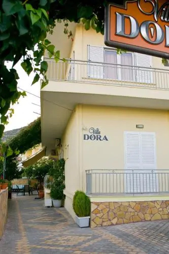 Dora Apartment