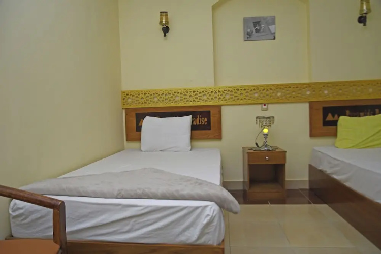 New Pyramids Paradise Hostel