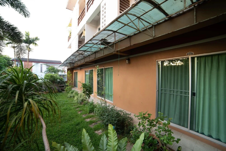 The Room Resort Apartment