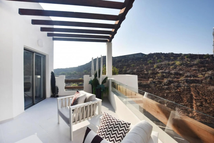Gazmira 3-1 PENTHOUSE DELUXE & JACUZZI 3B