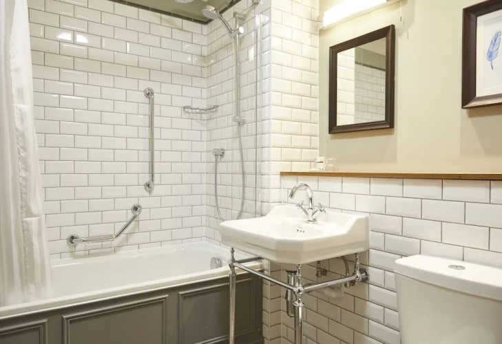 The Ely Hotel by Chef and Brewer Collection
