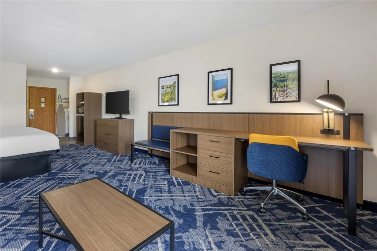 Standard Double room with lake view
