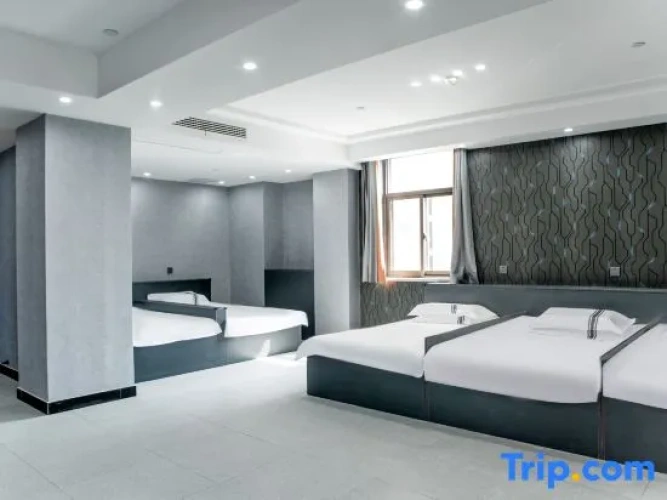 Standard Quintuple room