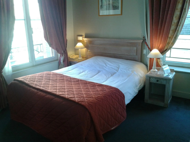 Hotel Reims aux Sacres