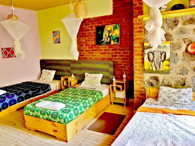 Standard Triple room