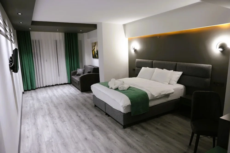 Deluxe Quadruple room