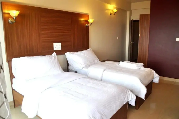 Executive Twin room with balcony and with lake view