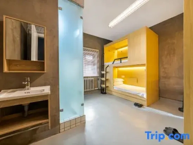 Bed in Dorm (male dorm)