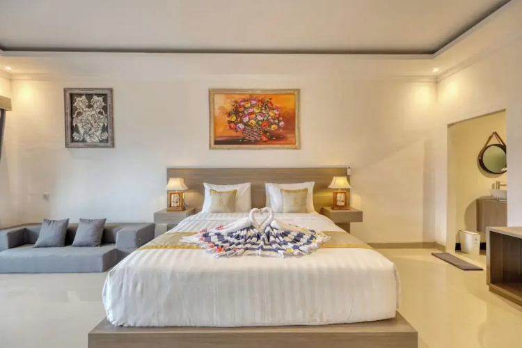 Kelingking Parama Resort