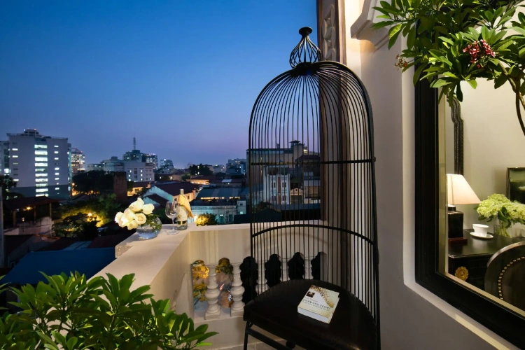 Suite with balcony