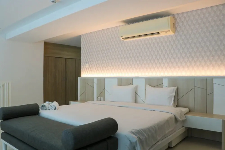 Spacious And Elegant 1Br Loft At Neo Soho Apartment