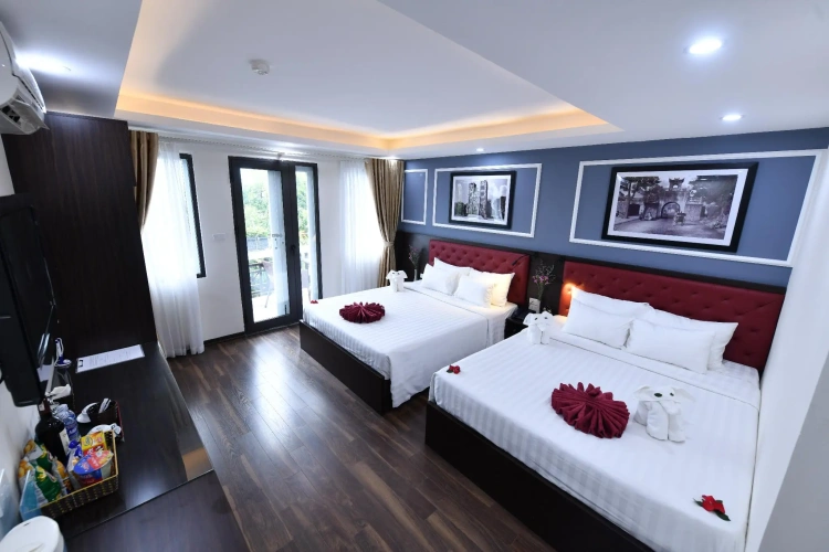 Family Suite with balcony