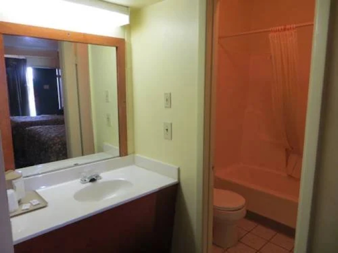 Budget Inn