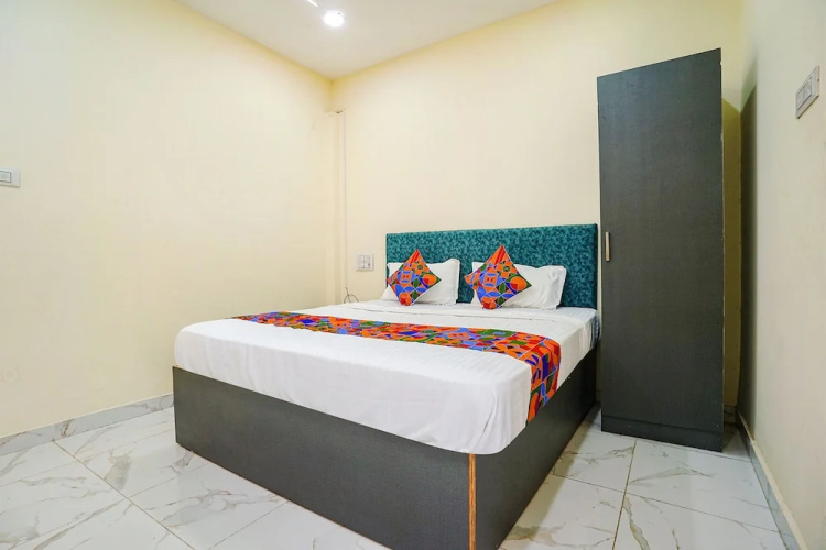 FabHotel Aishwarya Inn