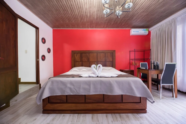 Volcano Gold Loft