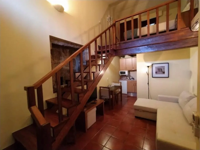 6 Bedrooms Cottage