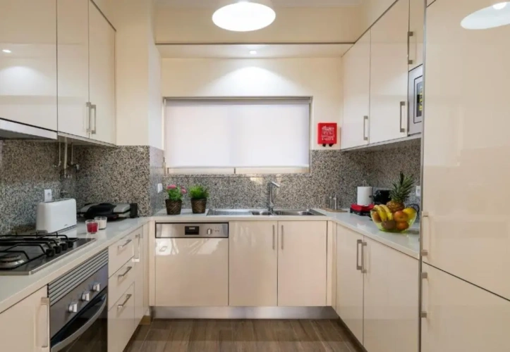 2 Bedrooms Apartment