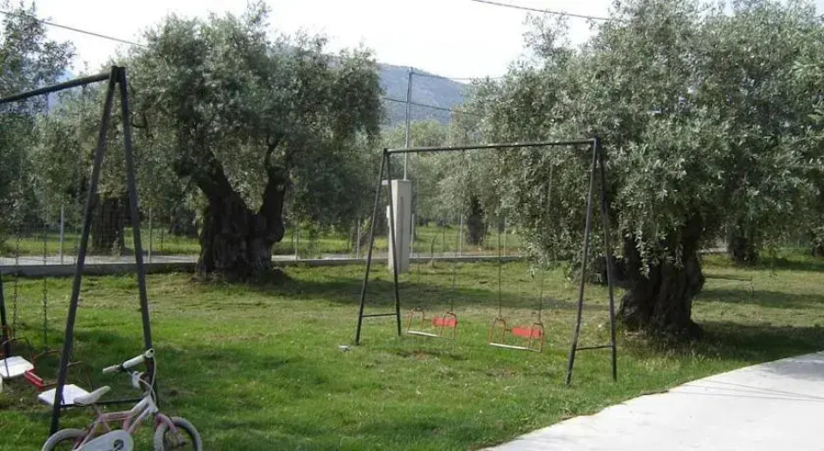 Xanthoula Studios