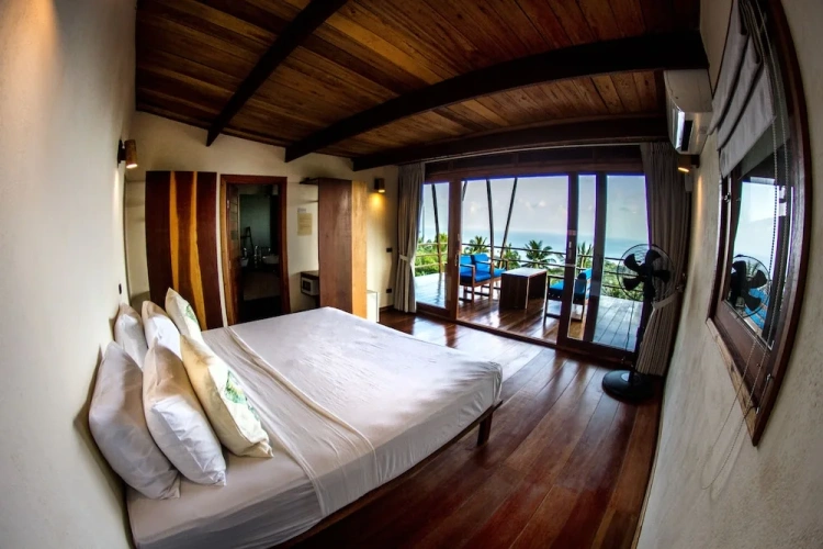 Suite with balcony