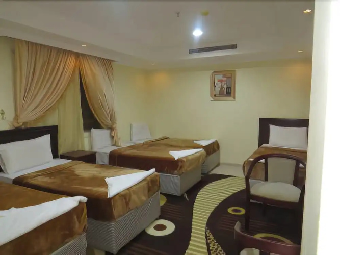 Luluat Muaz Hotel