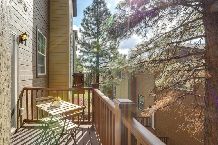 3 Bedrooms Apartment with balcony