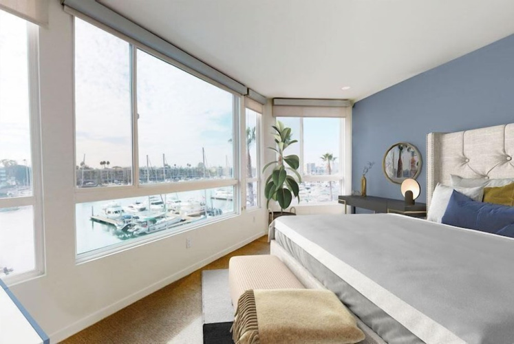 Luxury Space In the Marina