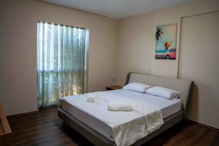 Lara Breeze Homes