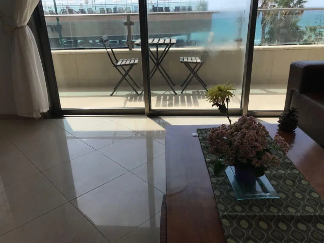 2R @Gordon Beach W amazing panoramic view (TLV)