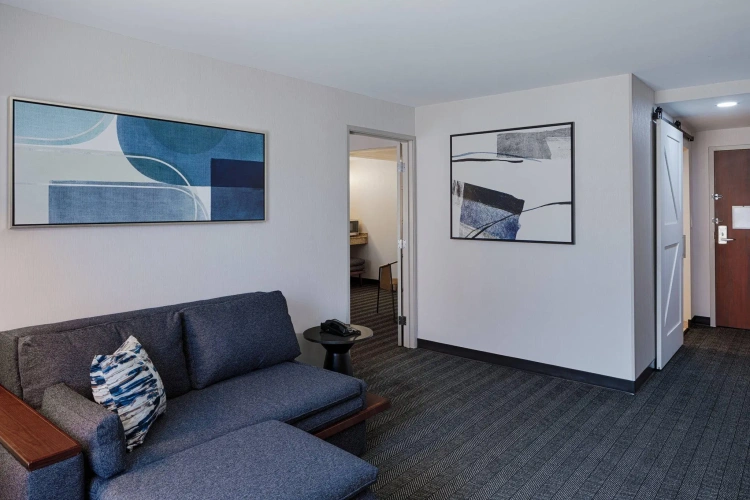 2 Bedrooms Double Suite
