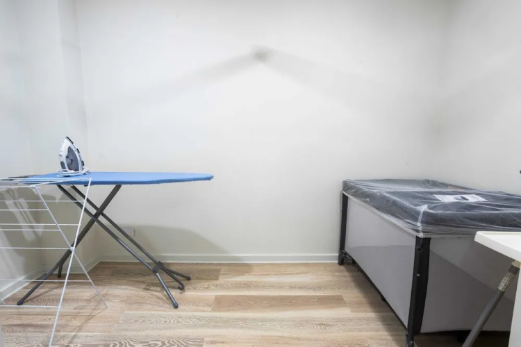 Beautiful Pet Friendly 1BR Cottage With Patio