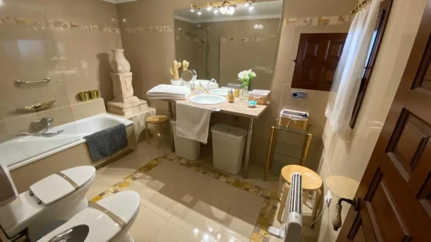 Deluxe Double Suite