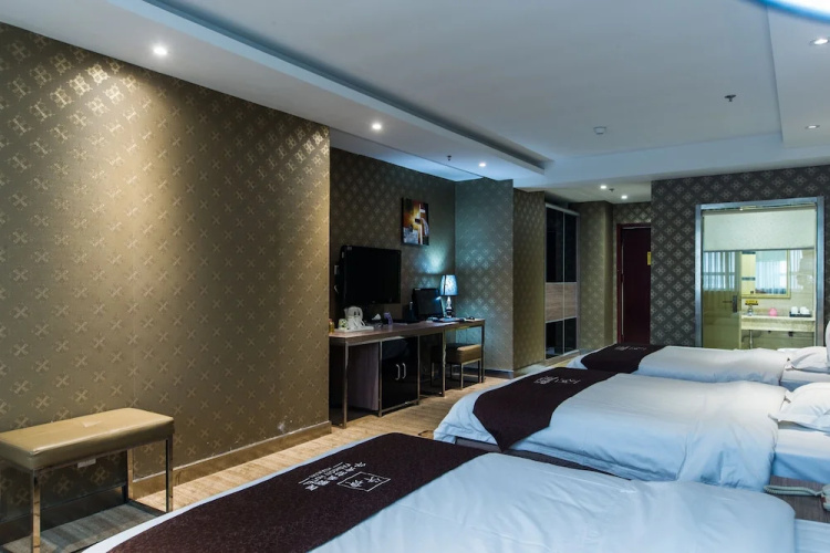 Weihai Huakun Hotel