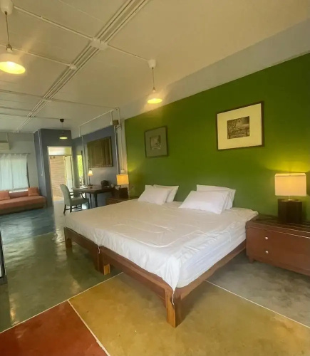 Golden Mango House