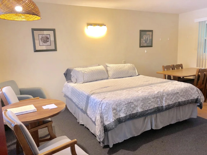 Boulder's Resort