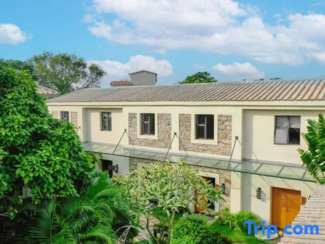Weizhou Island Flora Private Garden Resort B&B (Shell Beach)