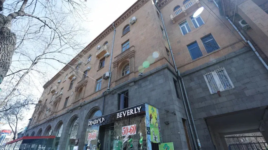 Stay Inn on Abovyan 36-4