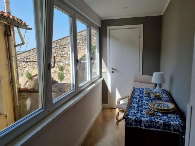 3 Bedrooms Apartment