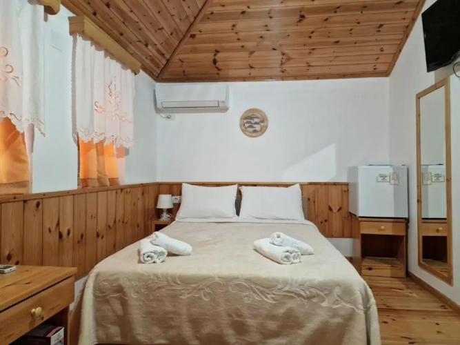Standard Twin room with view